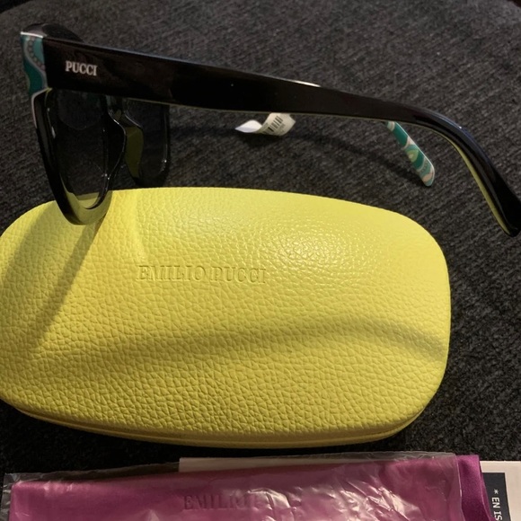 Emilio Pucci EP97 02C  BLACK W/Emerald Green Gaiola Print Sunglasses W Case - Picture 8 of 9